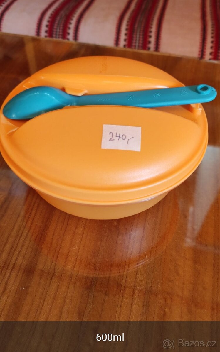 Nové nádobí Tupperware
