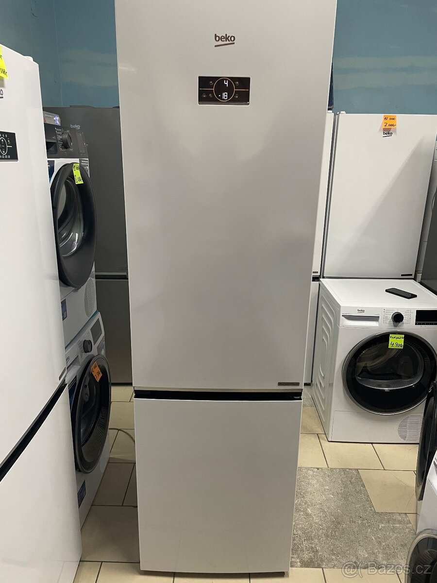 Nepoužitá lednice Beko B5RCNA406HW