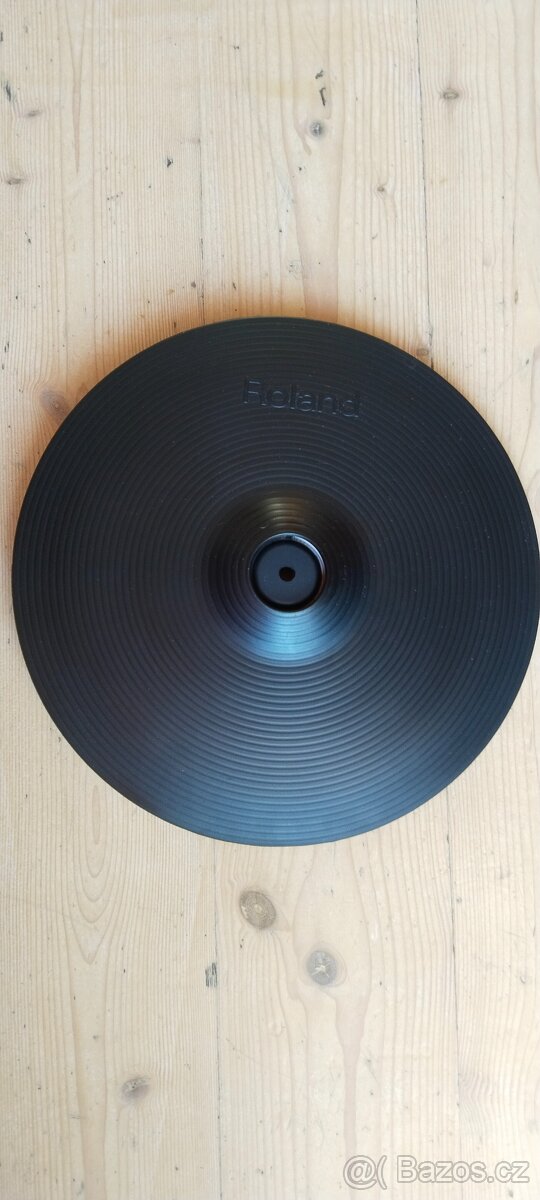 Roland CY-12C Crash.