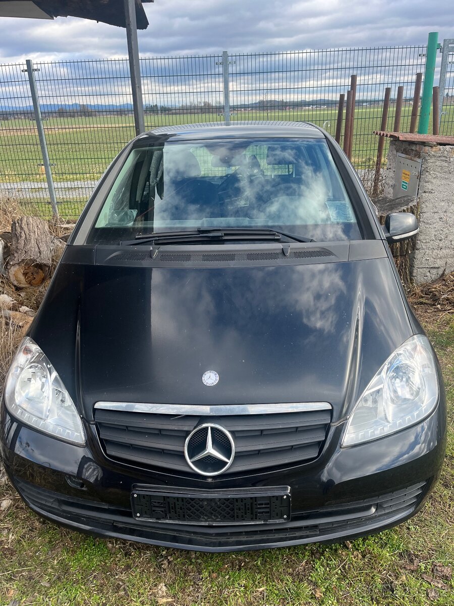 Náhradní dily Mercedes-benz A170D