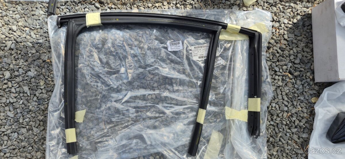 Vodítka skel Octavia 3