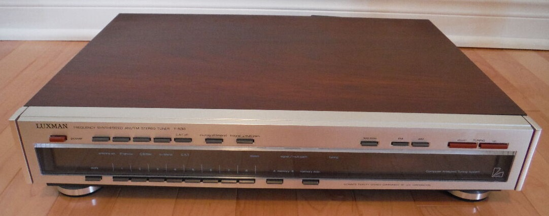 LUXMAN T-530, špičkový Hi-End tuner v top stavu + manuál