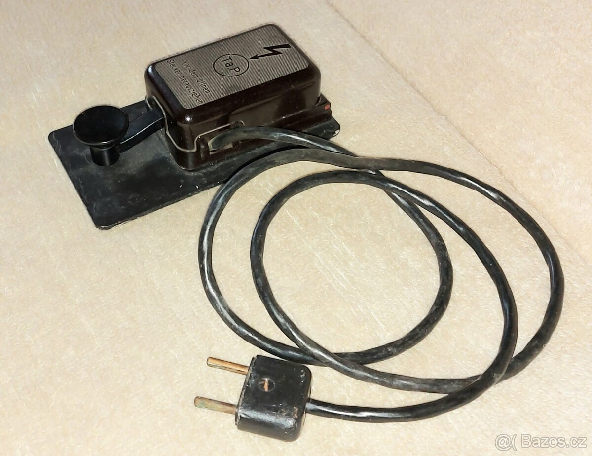 Prodám Wermacht telegrafní klíč T a.P. zachovalý