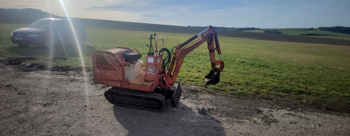 JAPONSKÝ MINIBAGR IWAFUJI CT045B 700KG