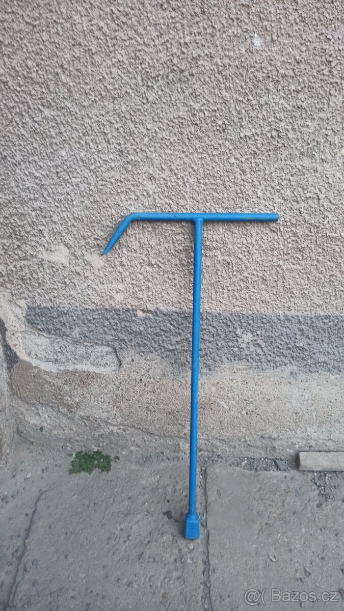 Klíč k hlavnímu uzávěru