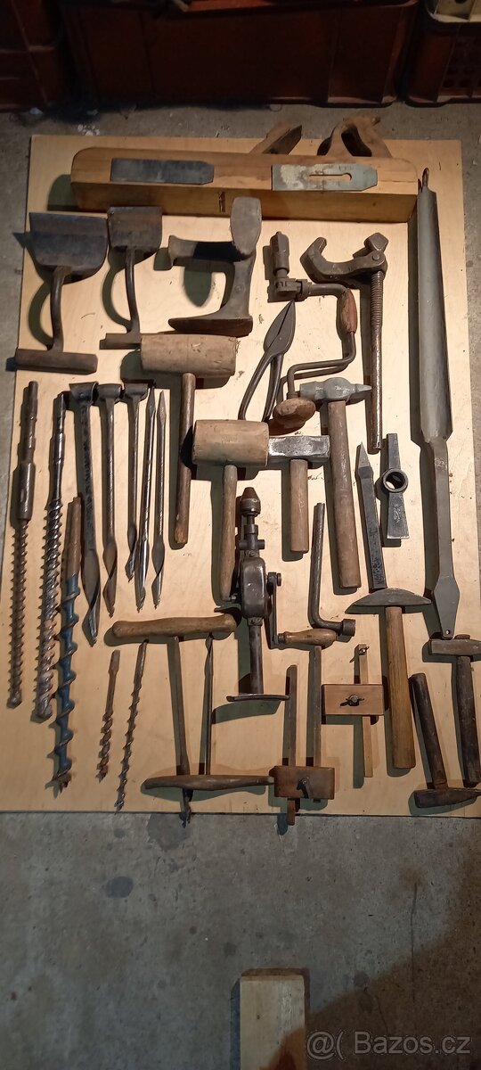 Klempířské , Truhlářské  nářadí.