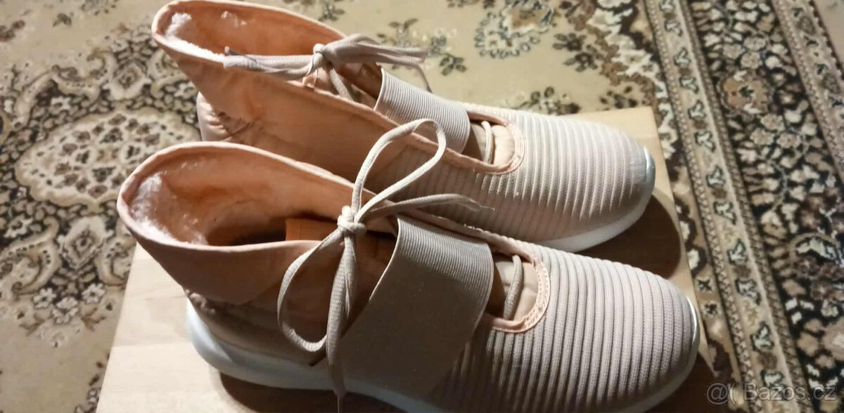 Lotto boty vel.40 nove