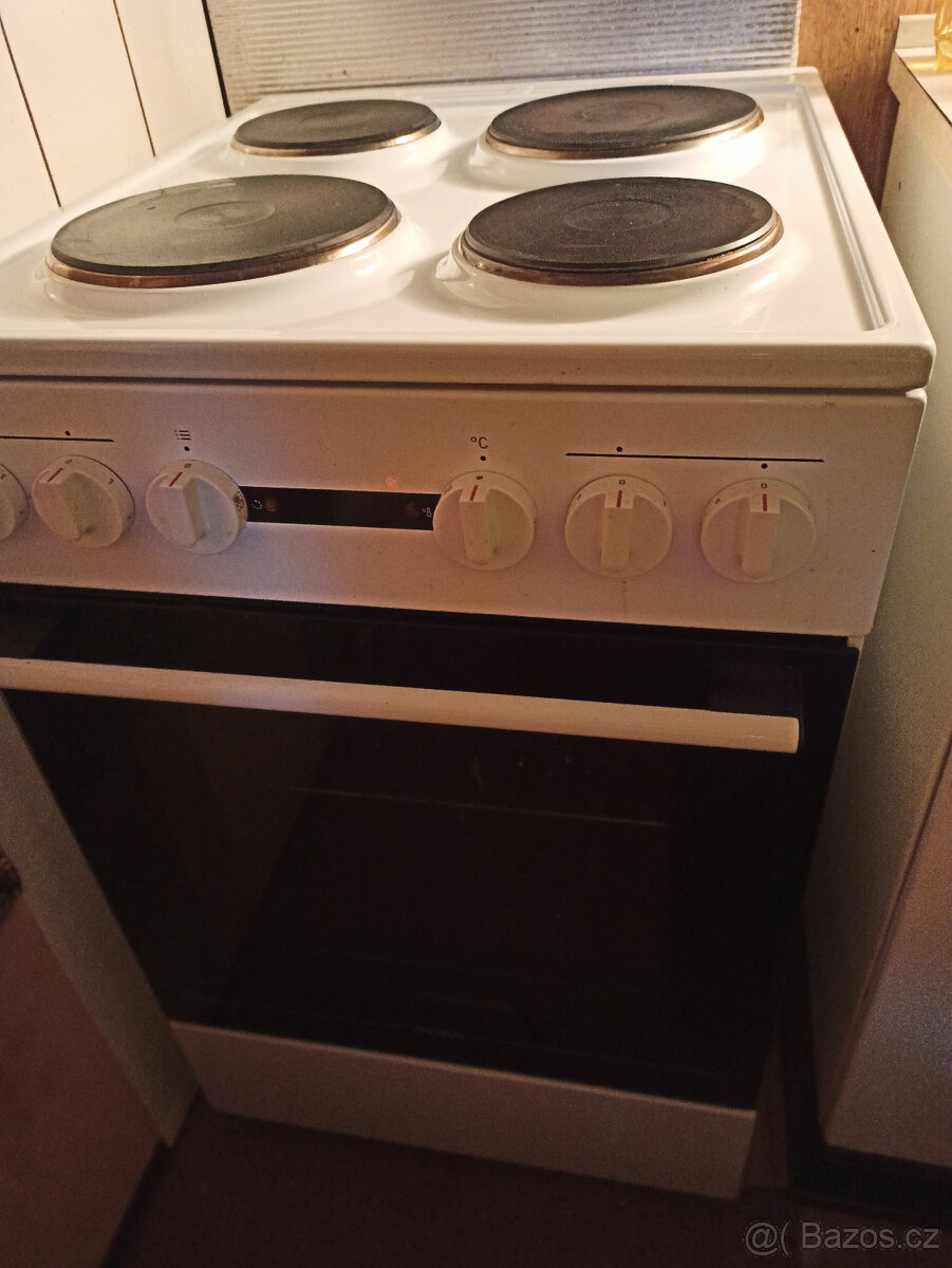 Elektrický sporák Mora