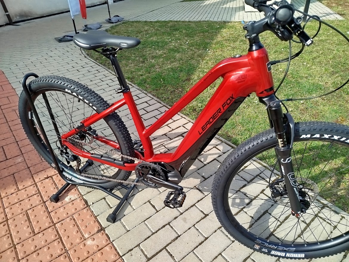 elektrokolo Leader Fox Oxnar dámské NOVÉ
