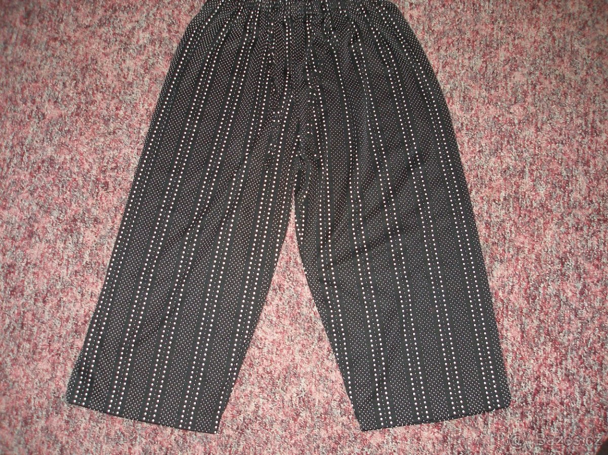 Dámské 3/4 kalhoty vel. L