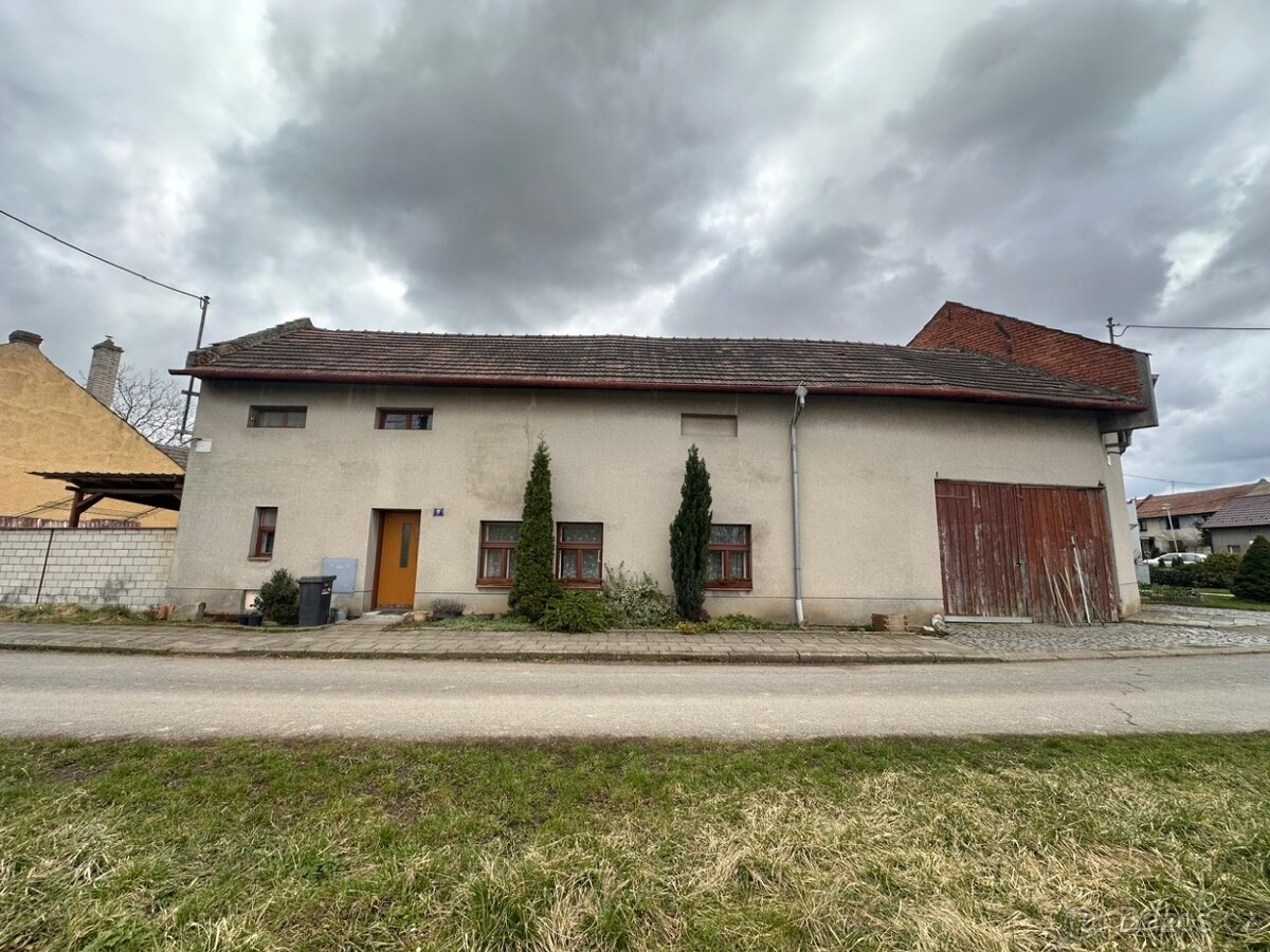 Prodej domu 4+1 Měrůtky - Lutopecny