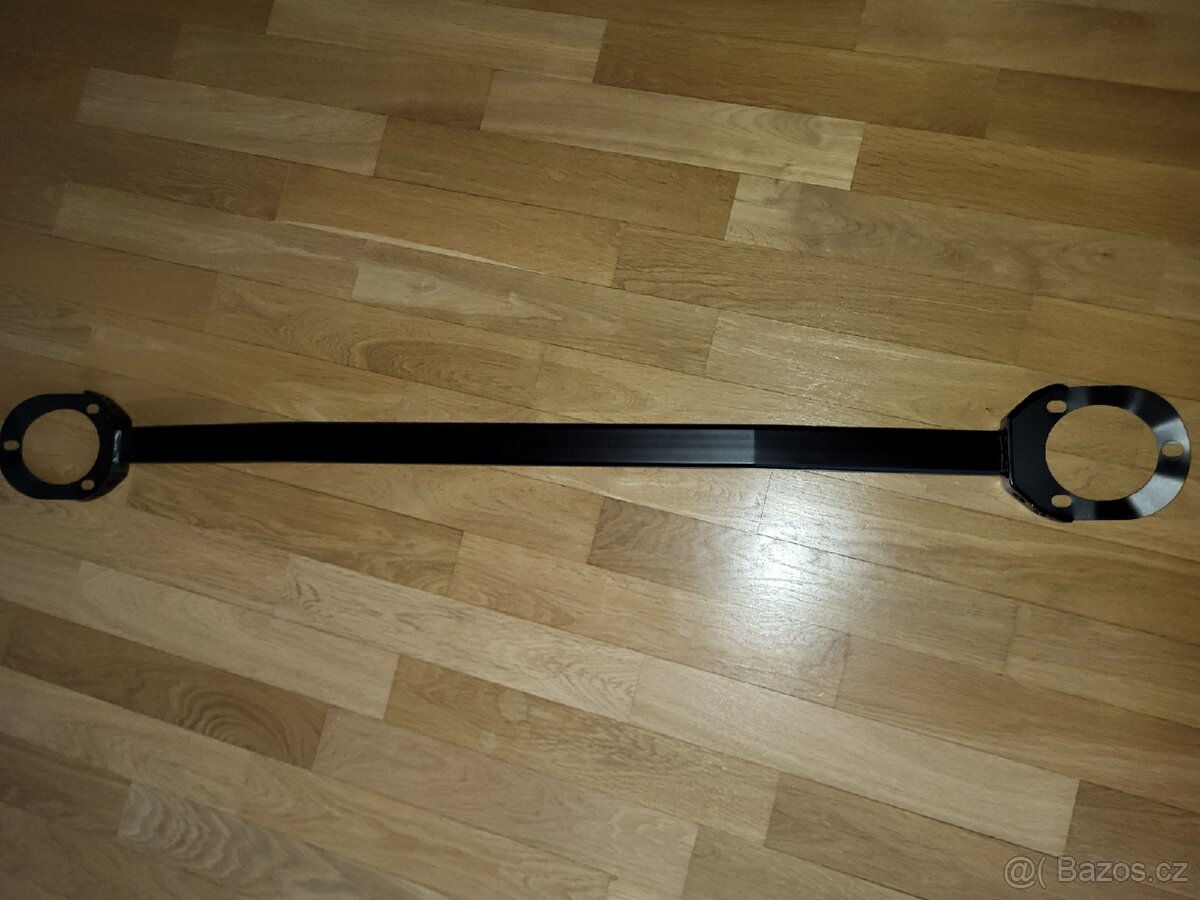 BMW e34: Rozpěrná tyč RACES