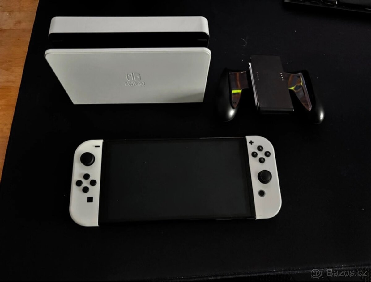 Prodám Nintendo Switch Oled