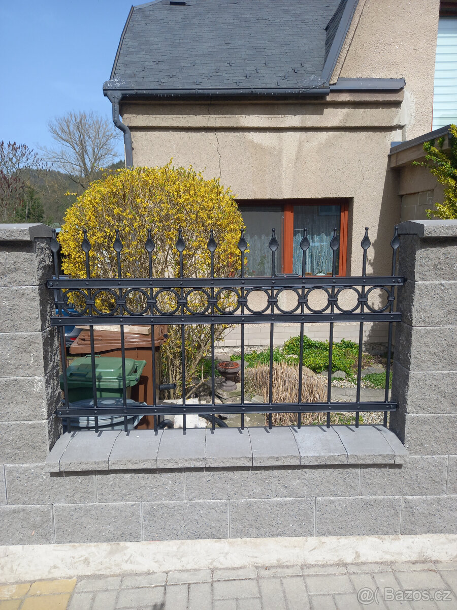 Kované plotové dílce