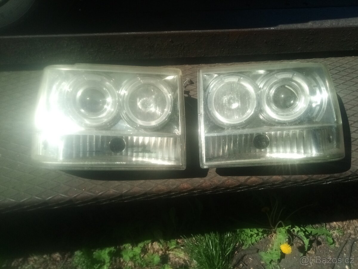Jeep Grand Cherokee ZJ - Angel Eyes světla