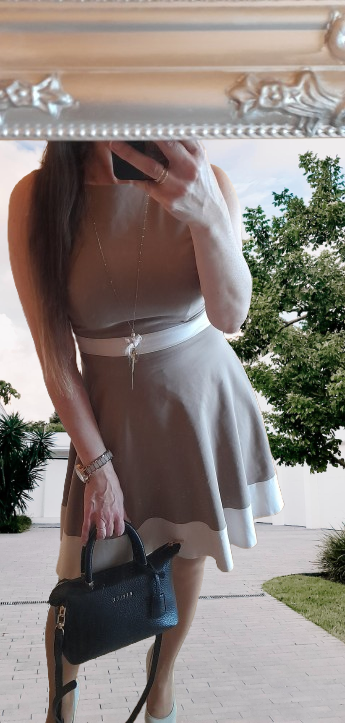 Orsay áčkové mocha krátké šaty