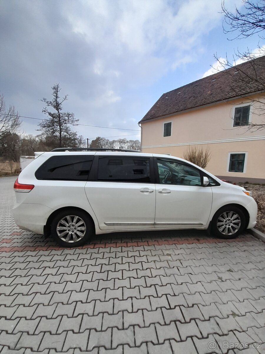 Toyota Sienna, LIMITED, r.v. 2013