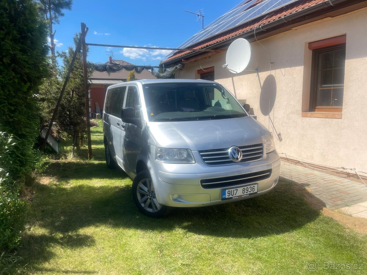 WV TRANSPORTER CARAVELLE