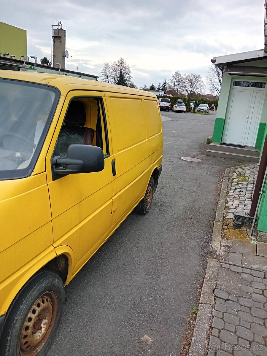 T4