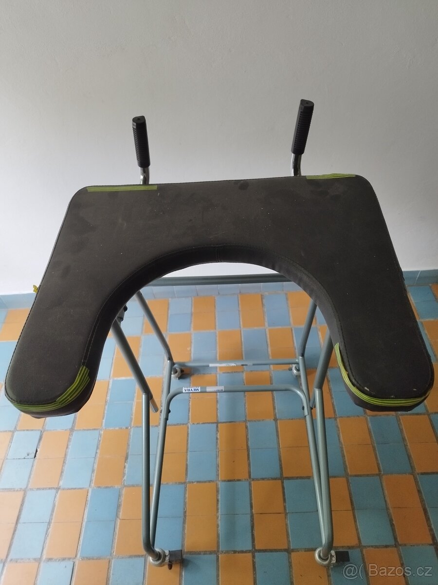 Chodítko prodám