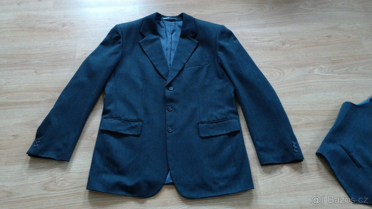 Pánský oblek vel.M/L(182cm výška)