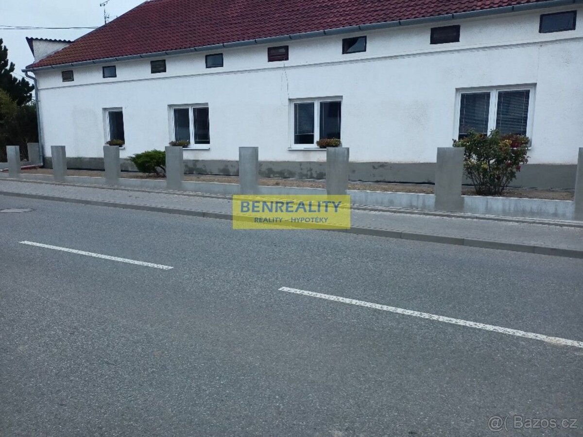 Prodej velkého rodinného domu (2byty: 3kk a 2+1) Mikulovice