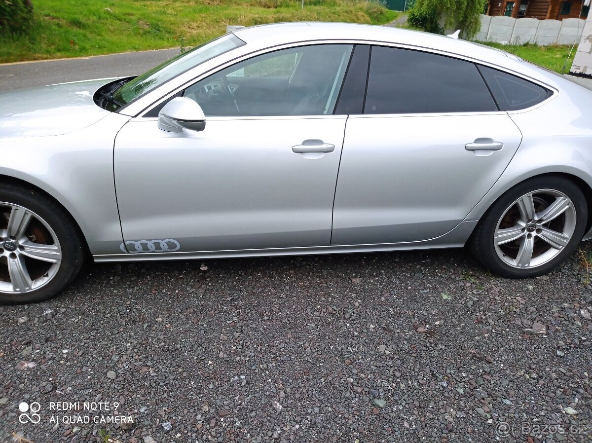 Dvere Audi A7 4G farba: LA7W
