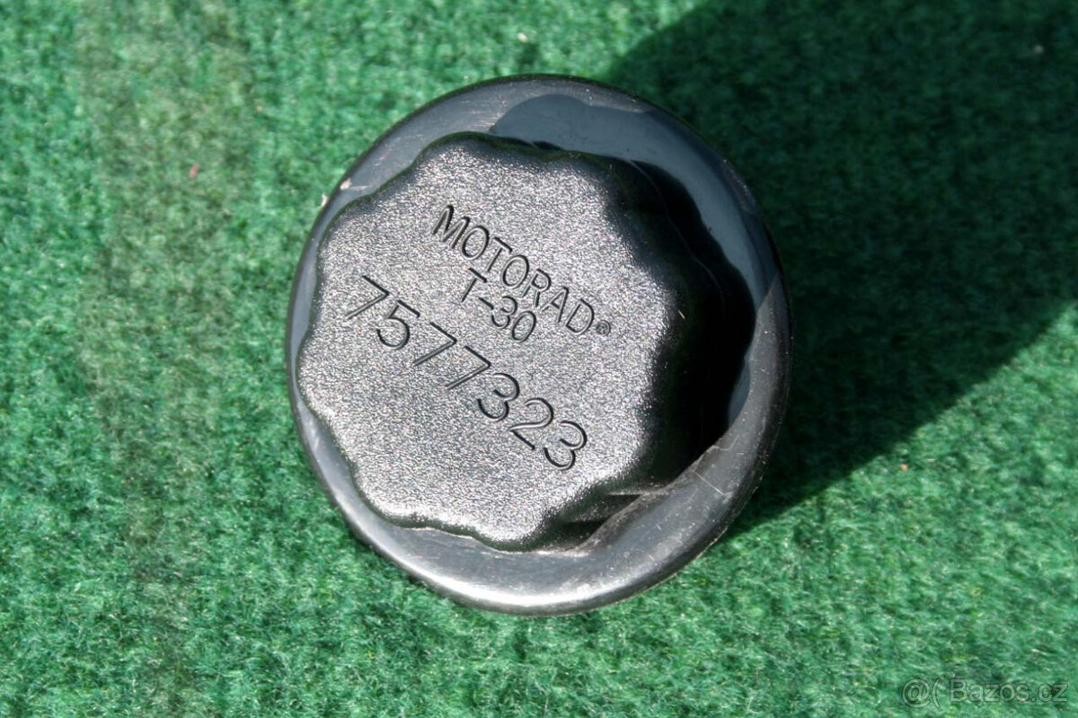 Nový uzávěr, zátka chladiče SAAB 900,9000 89-98