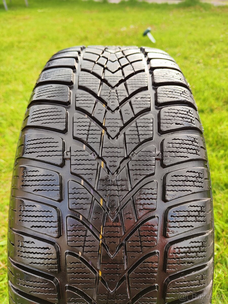 Zimní pneu DUNLOP SP WINTER SPORT 4D 205/55 R16