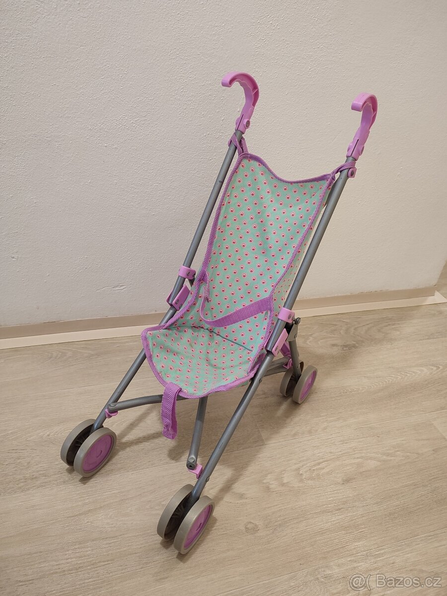 Kočárek pro panenky