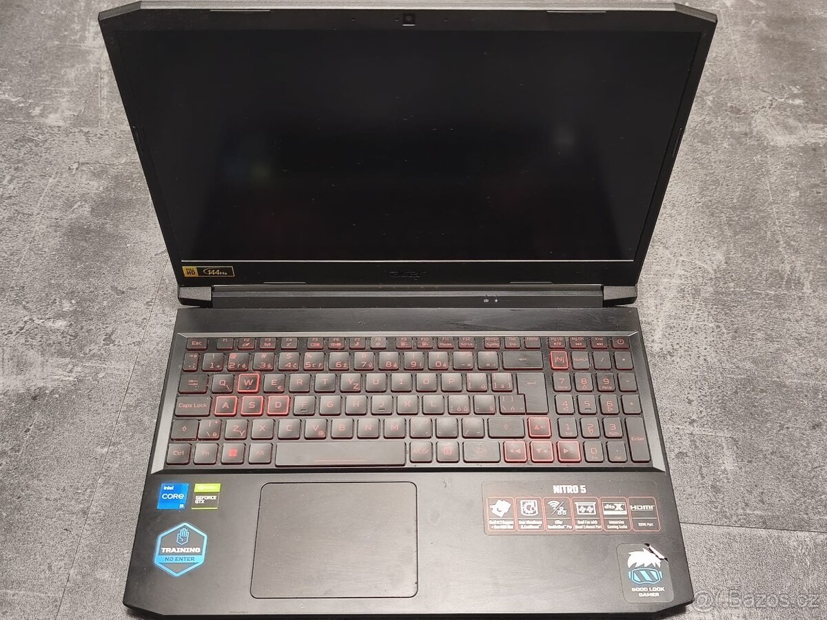 Acer Nitro 5 shake Black