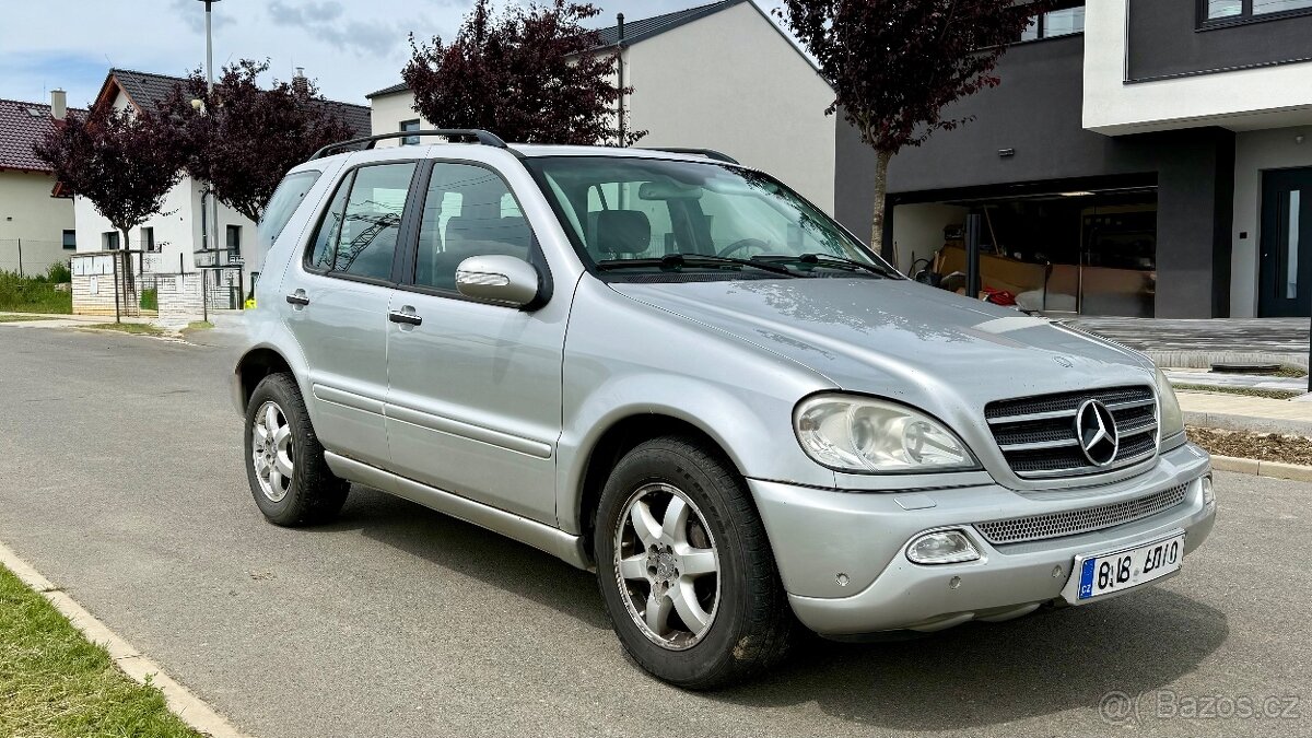 Mercedes-Benz ML 400 CDI V8, 2003, Luxury výbava, poslední s
