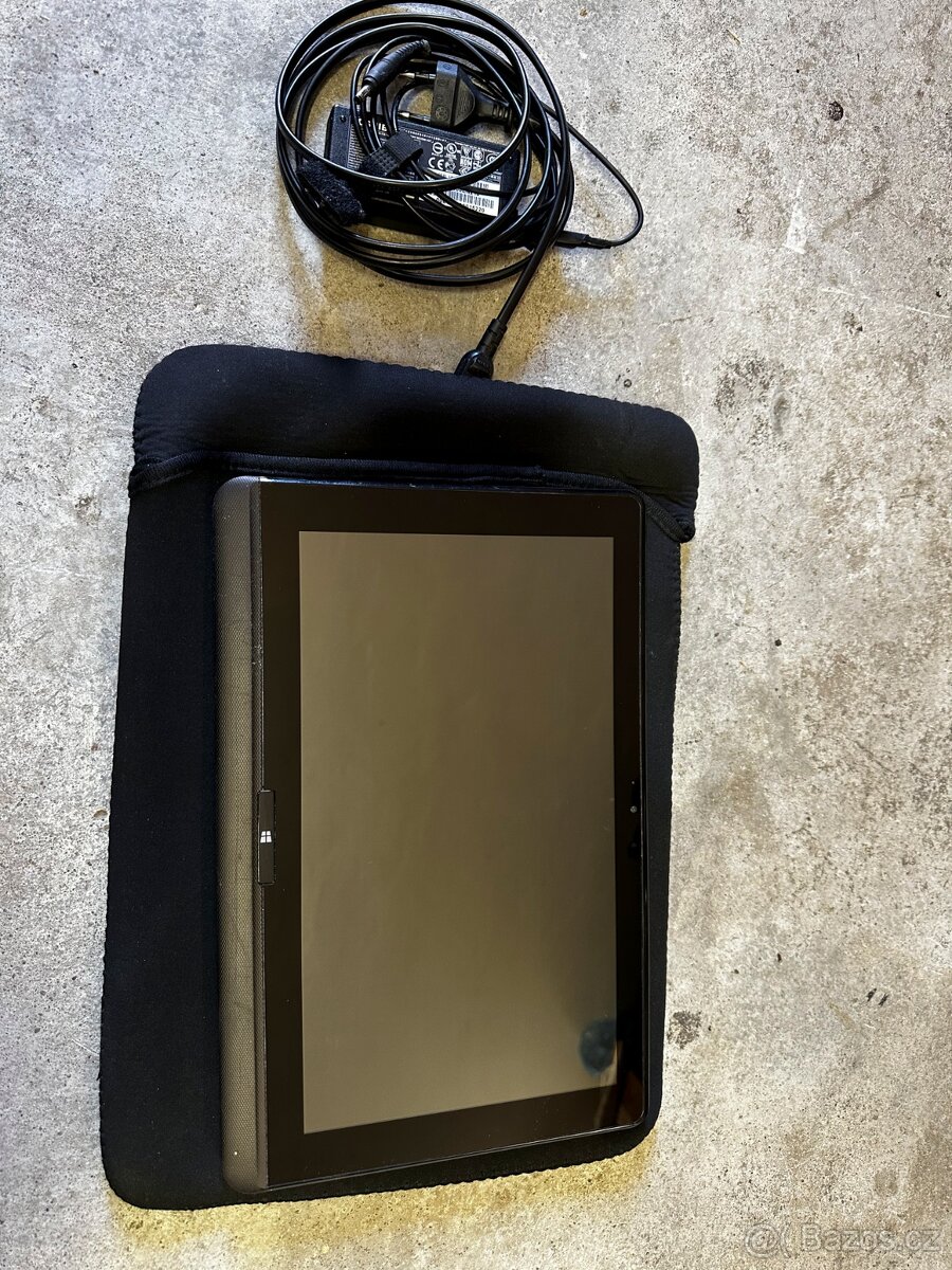 Prodám - Ultrabook Toshiba Satellite U920t-104