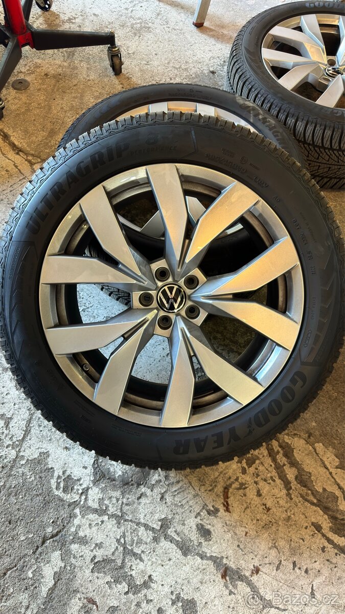 Prodám sadu kol VW Touareg III