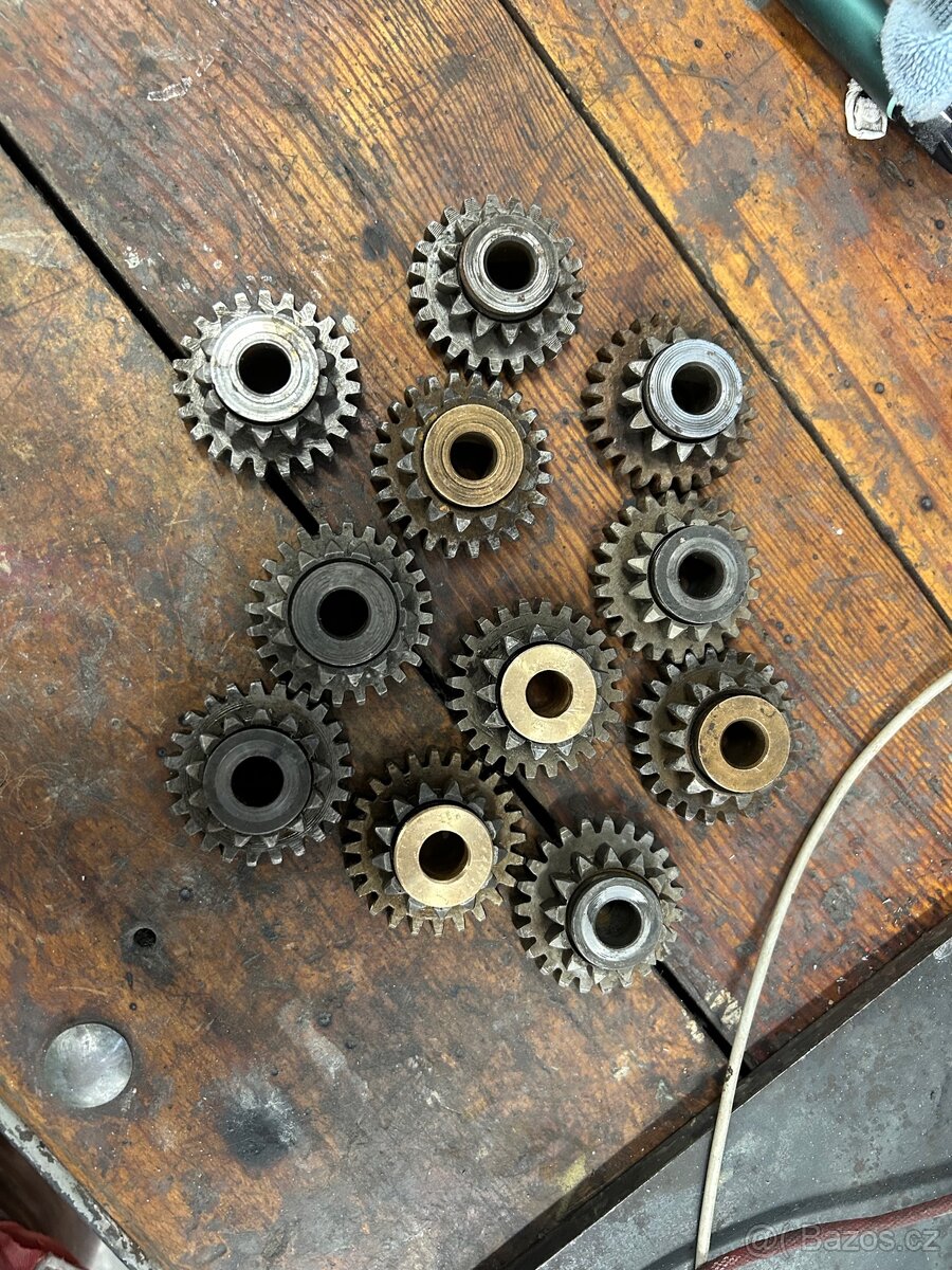 Jawa 50 Pionyr 550 555 05 20 21 23 cvrček 1 kolo