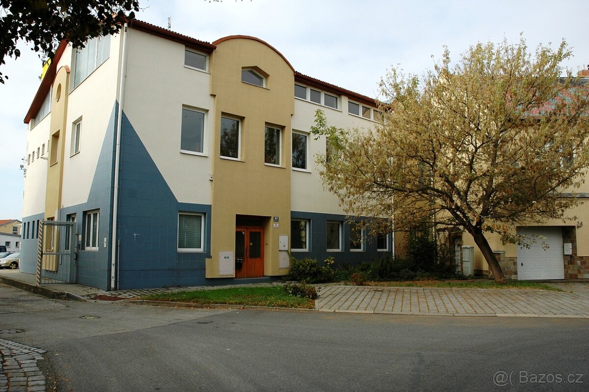 Pronájem nebytových/komerčních/kancelářských prostor