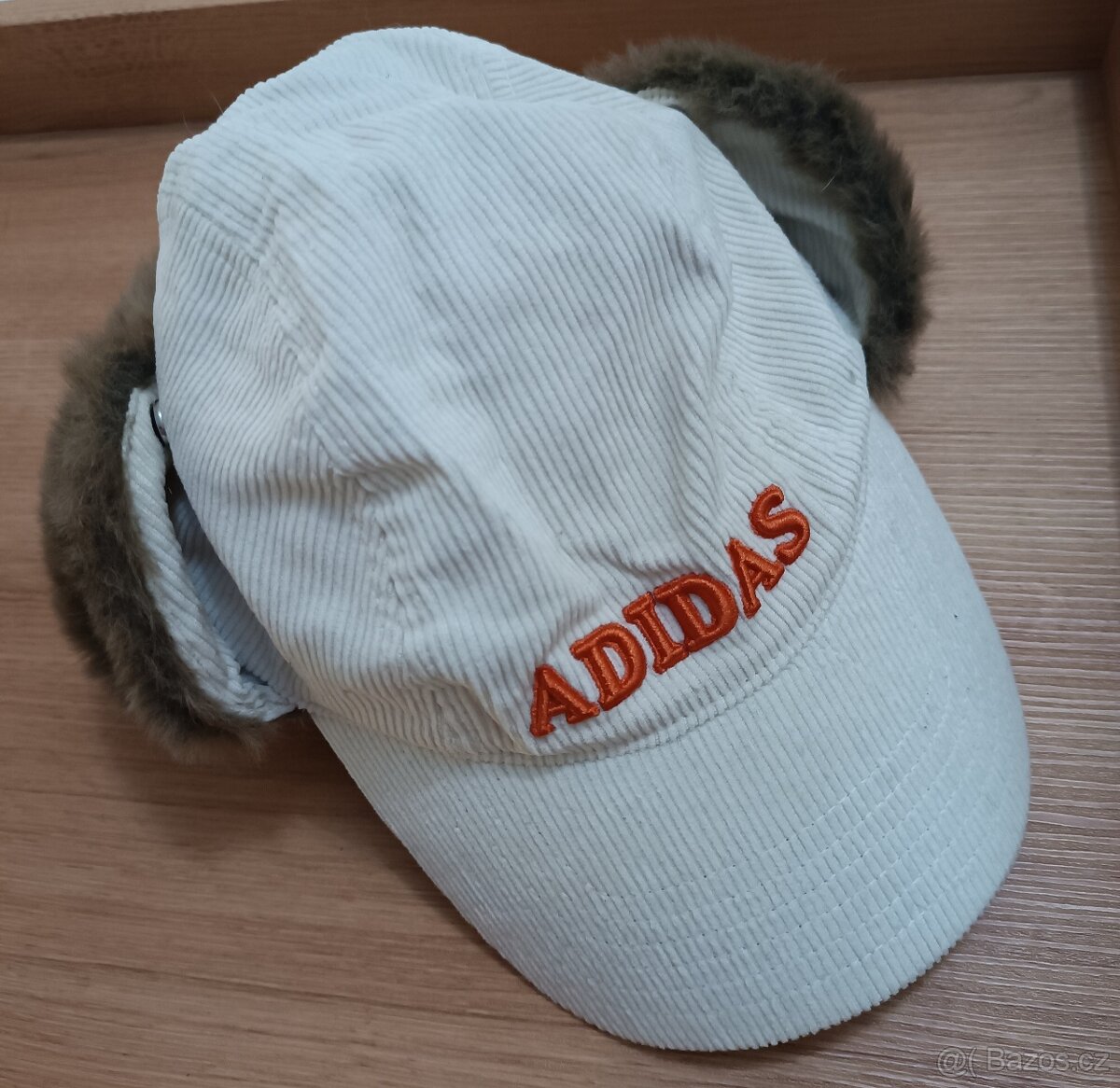 Adidas original nenošená čepice zimní ušanka