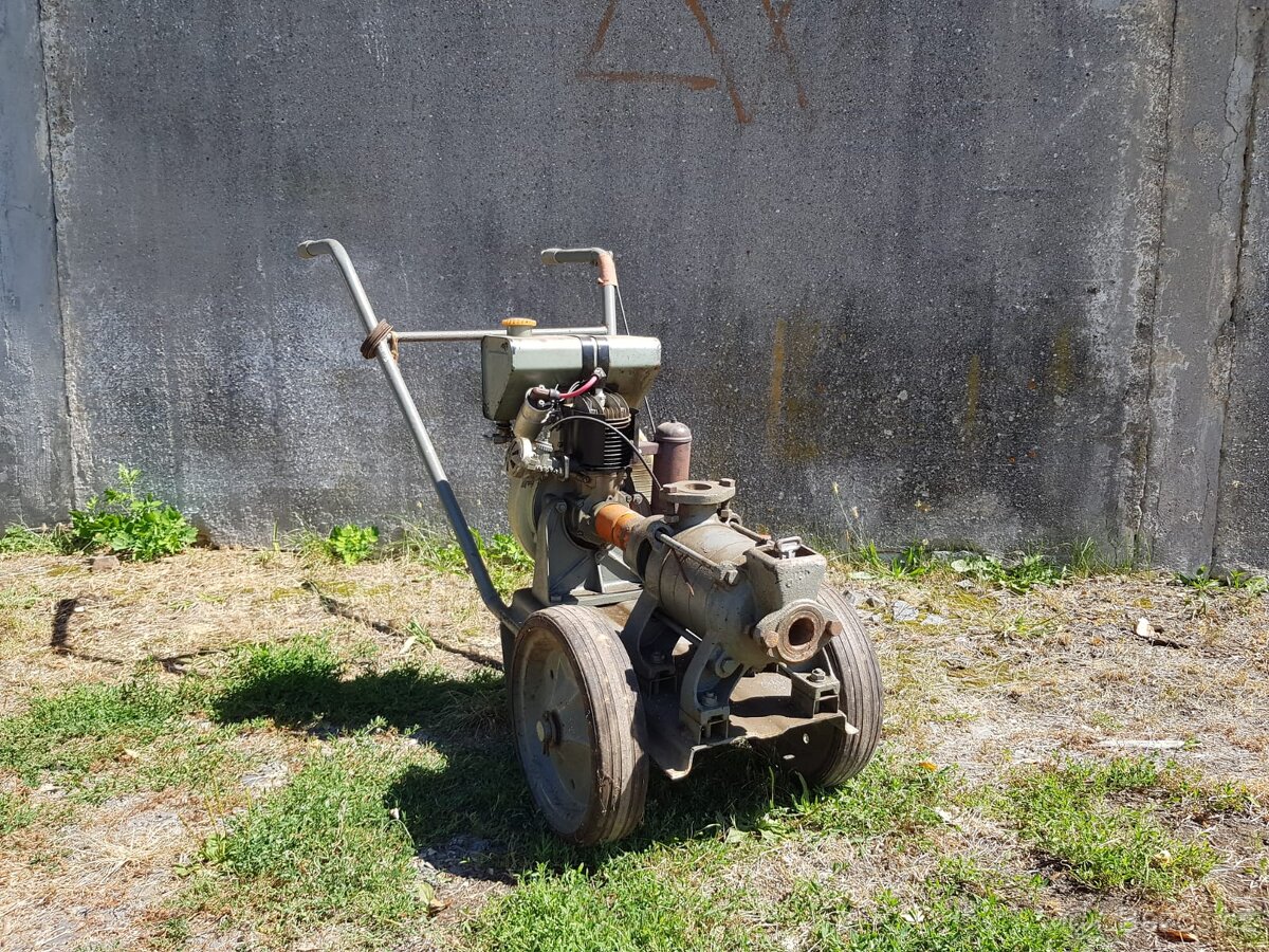 Mobilní motorové čerpadlo