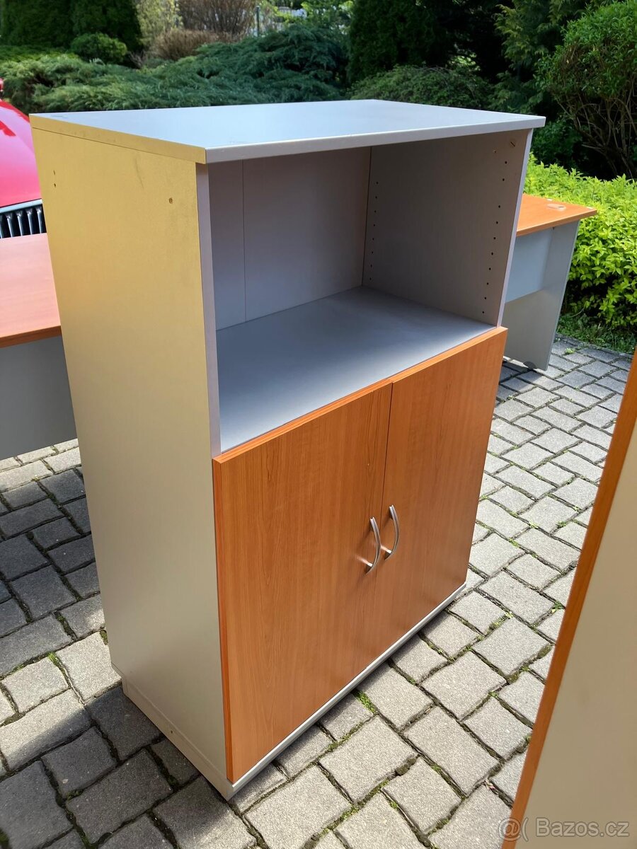 Kancelářský nábytek - levně