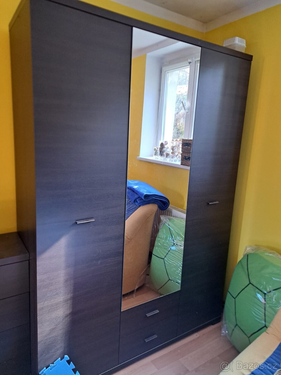 Nábytek z chalupy - různé