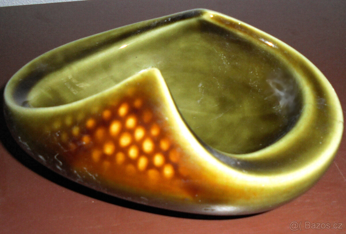 Popelník / závěsná miska keramika