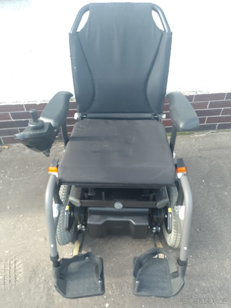 Elektrický invalidní vozík PUMA 20v záruce