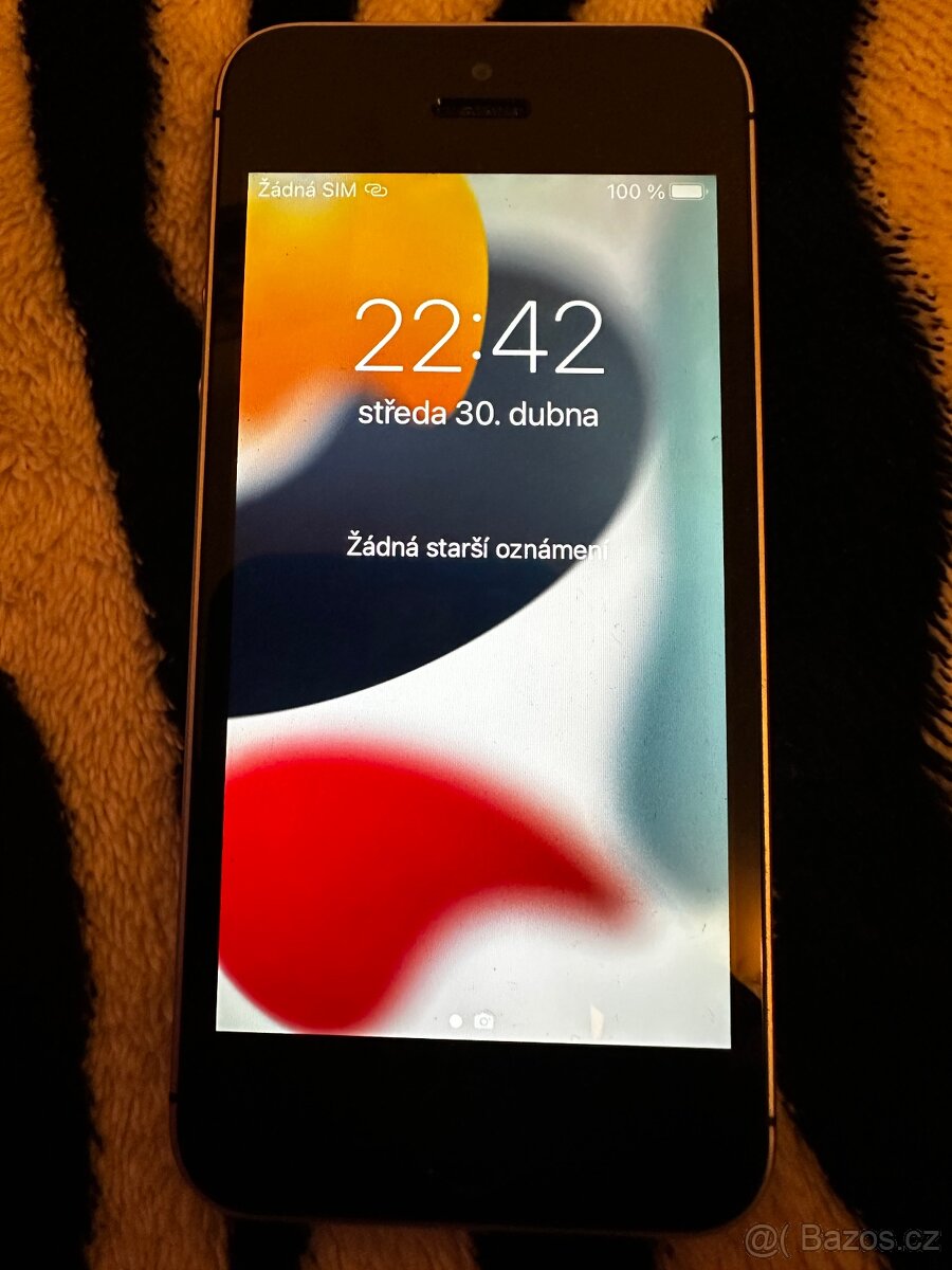 IPhone SE 2016