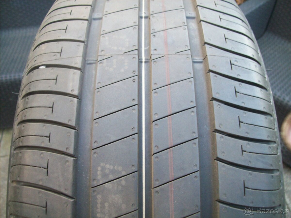 sada pneu i na VW Golf Octavia 205.55.16 stav 99,9%