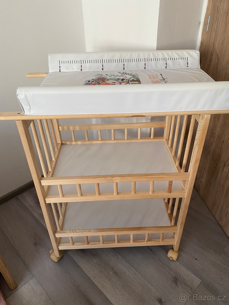 přebalovací pult ECO masiv borovice