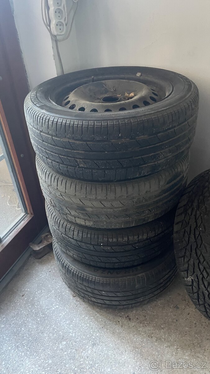 Focus 205/55R16 na plechách