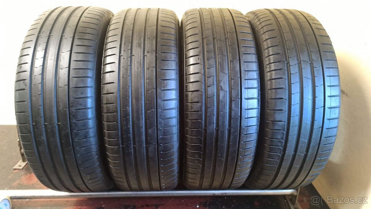 Pirelli P Zero 225/50 R18 99W 2x5,5mm, 2x 4,5-5mm
