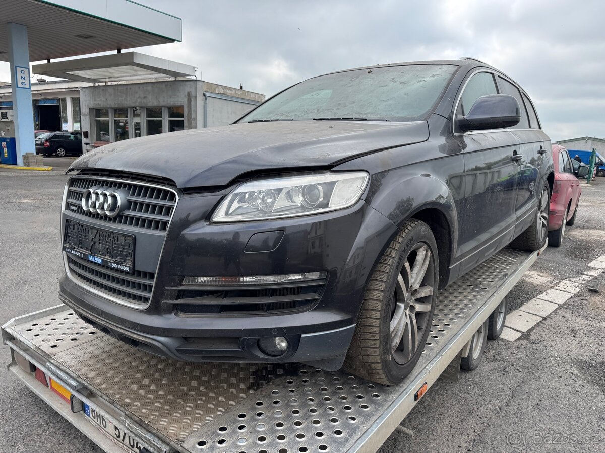 Audi q7 4L 3.0 TDi 176kW CAS LZ7L