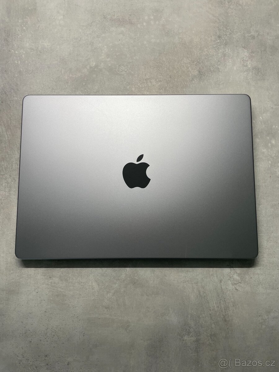 Apple MacBook Pro 14" 2023, M3 8GB/512GB Vesmírně šedý