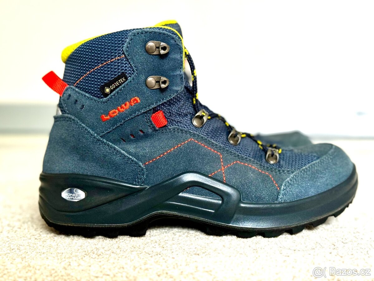 Dětské trekové boty pohorky LOWA Kody III GTX Mid v. 35